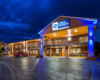 Best Western Montis Inn - St Robert - Bangunan