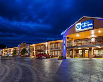 Best Western Montis Inn - סנט רוברט - בניין
