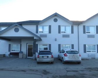 Crossfield Country Inn - Airdrie - Edificio