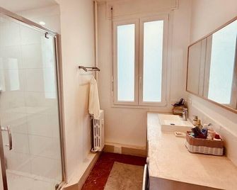 Charming Apartment at 10mn du Vieux Port - Marseille - Kylpyhuone