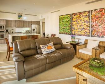 Las Terrazas Suite 4 bedroom - Rivas - Living room