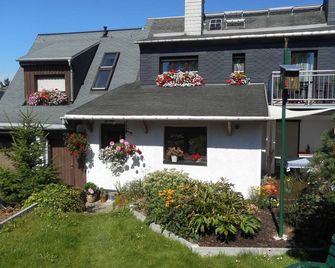 Rothers-Ferienwohnung - Annaberg-Buchholz - Edifício