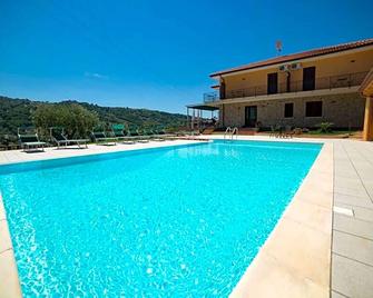 Villa Sansivieri - Agropoli - Piscina