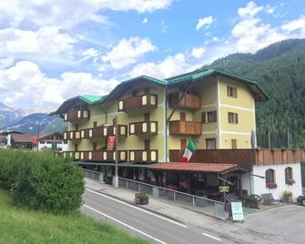 Hotel Tosa - Sant'Antonio di Mavignola - Edificio