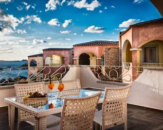 Grand Hotel Resort Maandma - La Maddalena - Balcón