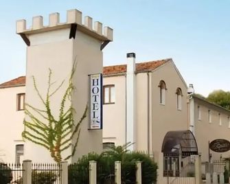 Hotel Al Barco - Santo Stino di Livenza - Gebäude