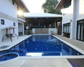 Superpro Samui - Ko Samui - Pool