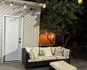 The Royal Suite - Ronkonkoma - Ronkonkoma - Patio