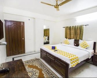 Fabhotel Dior Pink City - Jaipur - Bedroom