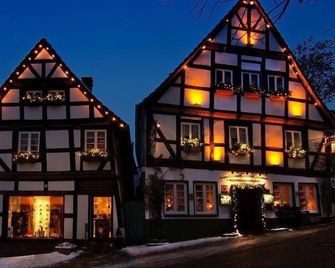 Hotelbetriebe Güldenhaupt Gmbh - Arnsberg - Building
