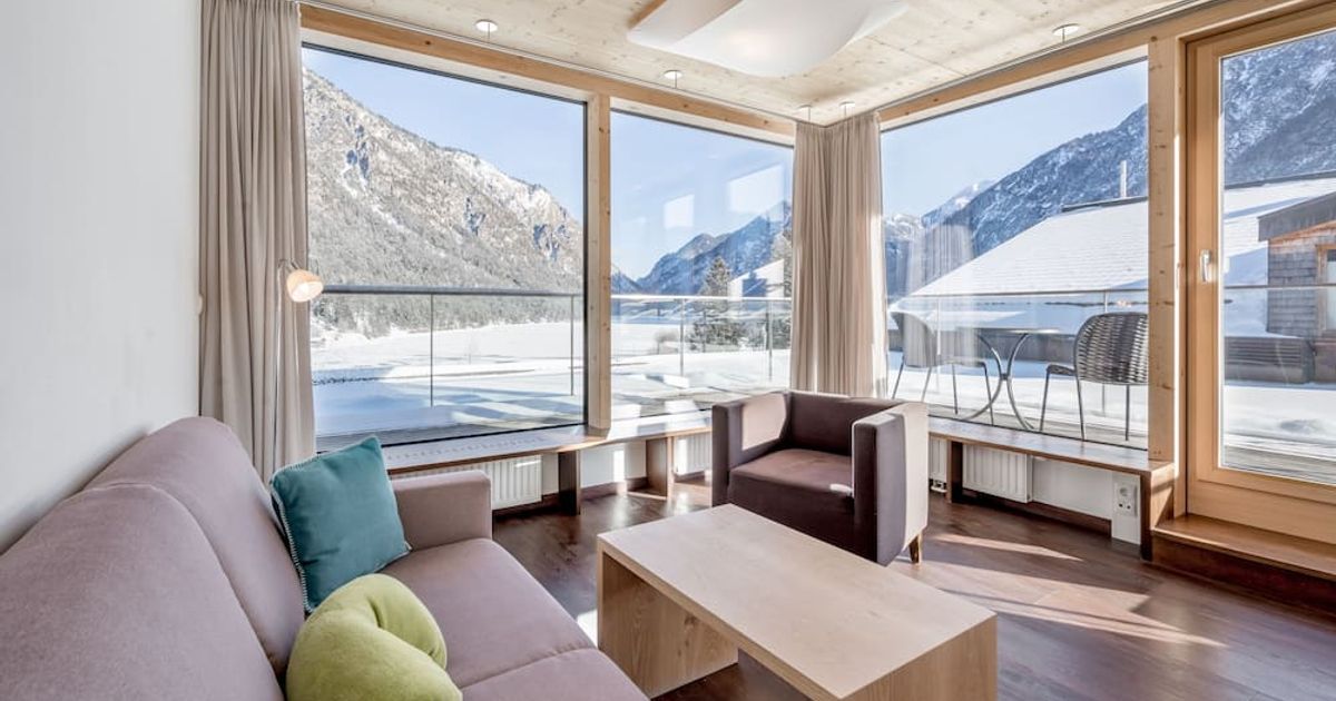 Hotel Fischer Am See Heiterwang Austria Hotel Fischer am See from $162. Heiterwang Hotel Deals & Reviews - KAYAK