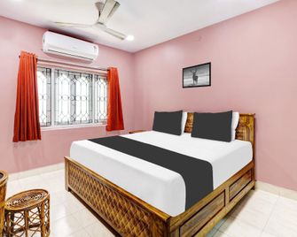 Hotel O Heaven - 비사카파트남 - 침실