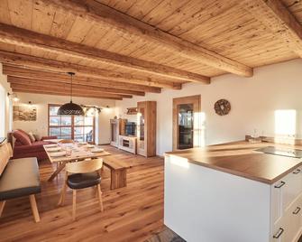 Haus Herzbluat - Peiting - Essbereich