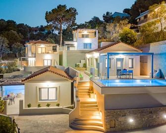 Studios Limnionas - Agia Kyriaki - Piscina