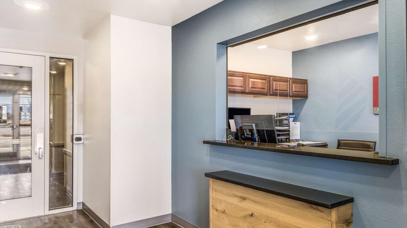 إكستنديد ستاي أميريكا سيليكت سويتس - بنتونفيل