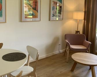 L'appartement Vue Mer De La Villa Des Ro - Trouville-sur-Mer - Restaurant