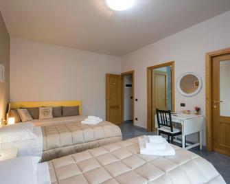 Bed & Breakfast Profumo D'Estate - Agliana - Habitación