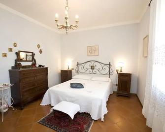 B&B Il Pettirosso di Siena - Siena - Bedroom
