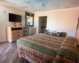 Robinhood Motel Anaheim West - Anaheim - Habitación