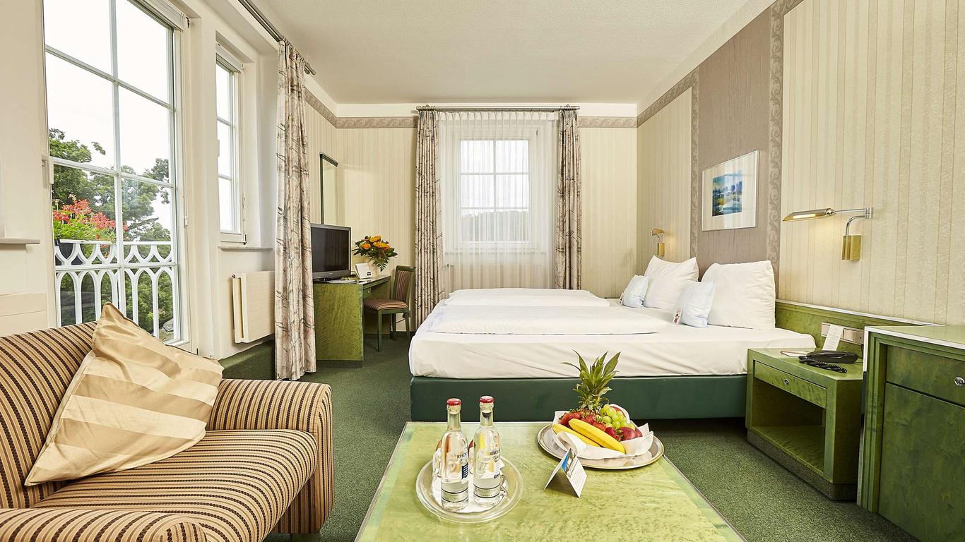 Seehotel Maria Laach