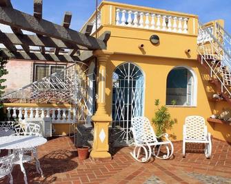Casa Yixi - Trinidad - Patio