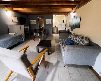 Apartamento muy cómodo en la principal de la Angostura - Villa La Angostura - Sala de estar