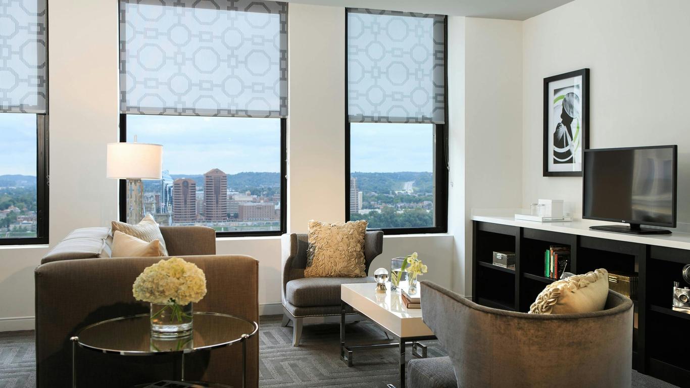 Renaissance Cincinnati Downtown Hotel