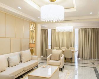 Ganjali Plaza Hotel - Baku - Lounge