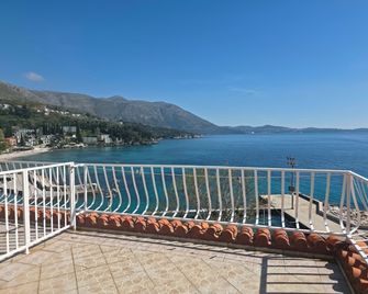 Guest House Daniela - Mlini - Balcone