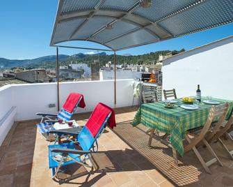 Owl Booking Villa Padrina - Walking to the Old Town - Pollença - Balcon