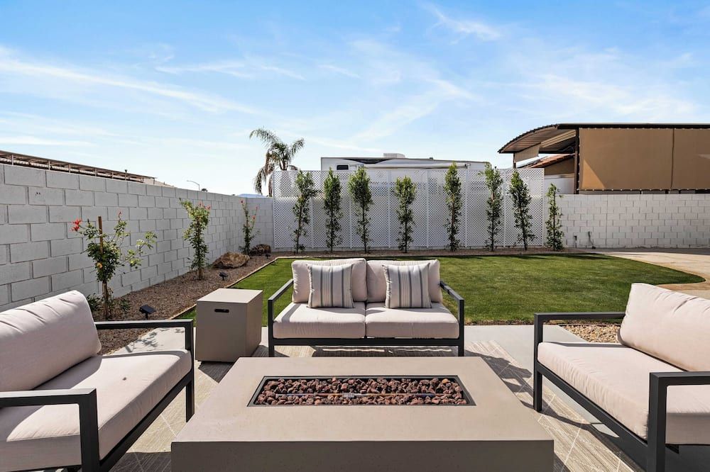 Montego by Avantstay Private Yard w/ Pool & Hot Tub - Indio - Patio
