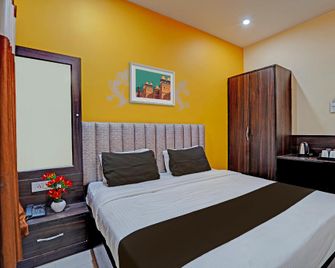 Hotel O Mvd Inn Gomti Nagar - Lucknow - Bedroom