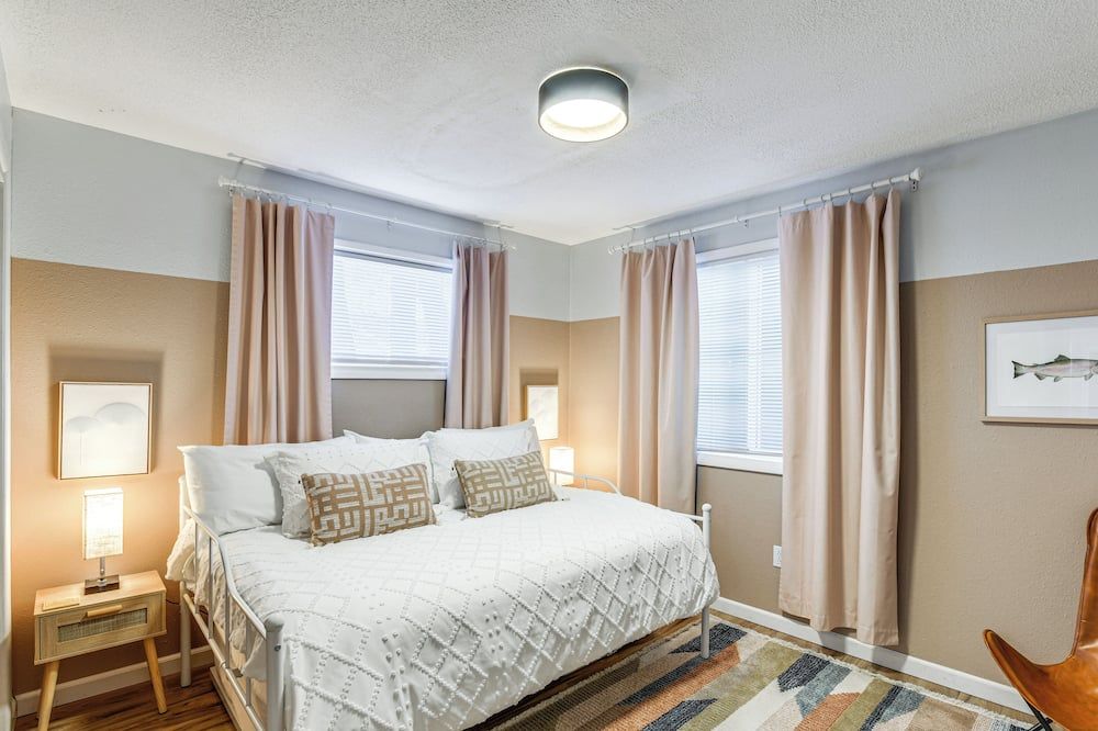 Close to Downtown and Parks Modern Anchorage Home - אנקוראג' - חדר שינה