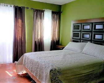 Large Vacation Home - Rosarito - Sypialnia