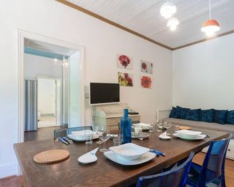 La Souliere - Aubin - Comedor