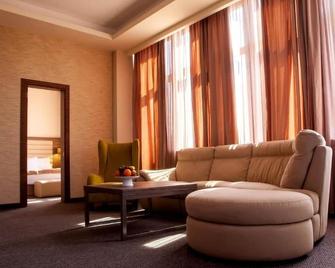 President Hotel By Hrazdan Hotel Cjsc - Jerevan - Vardagsrum