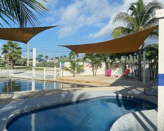 Looking for a place to stay? - Cudjoe Key - Pool