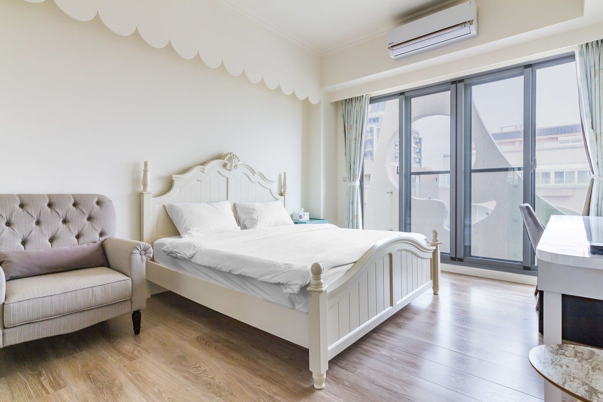 أوشن بارتي بد آند بريكفاست