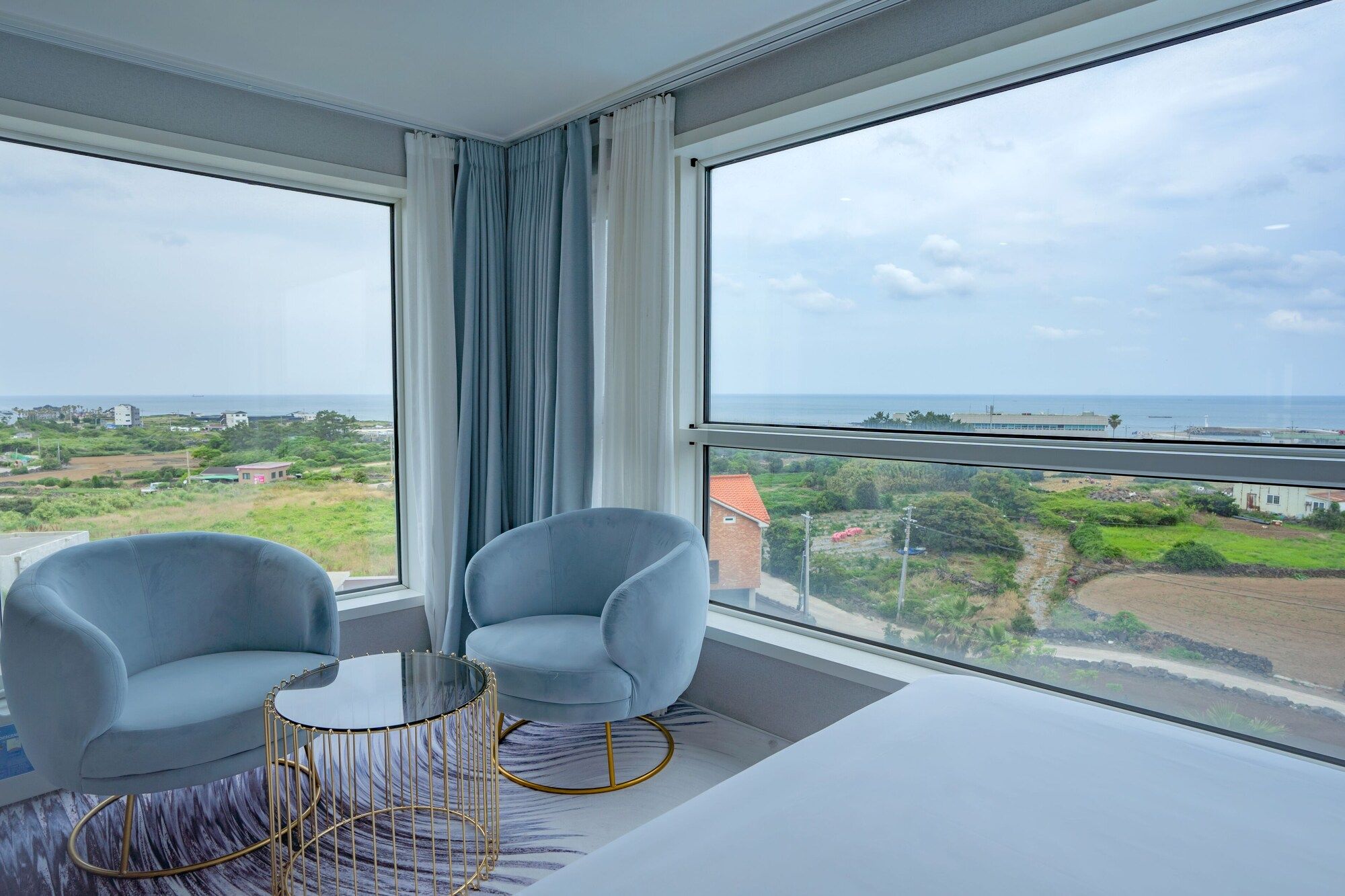 Hotel Sweet Castle Jeju Hamdeok - Jeju City - Balcony