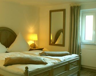Nationalpark Eifel 4 holiday home to feel good nature, hiking, quiet area - Hellenthal - Schlafzimmer