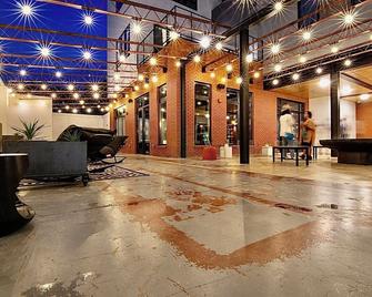 Hotel Dryce - Fort Worth - Lobby