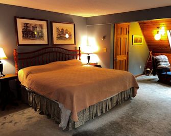 All the comforts of home. 5 minutes to Sunday River! New hot tub. - Newry - Habitación