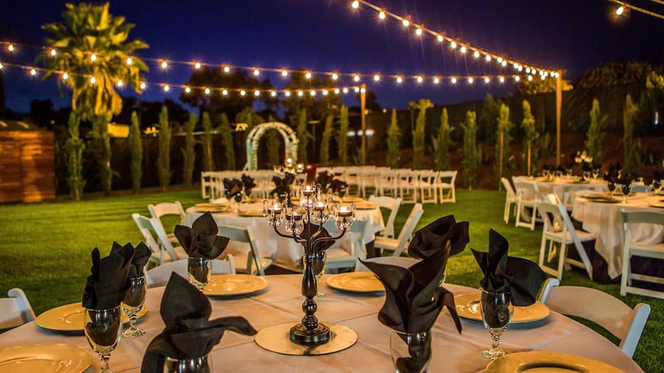 كارلتون أوكس لودج ، آن أسيند كوليكشن هوتل