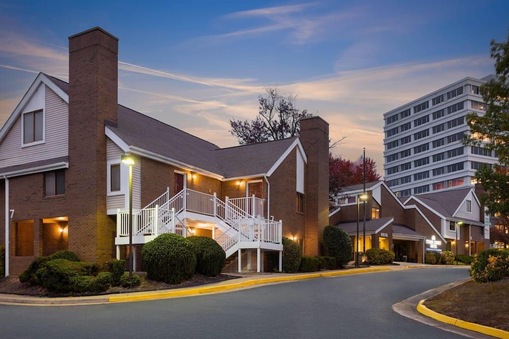 Tysons Corner Suites, A Baymont by Wyndham