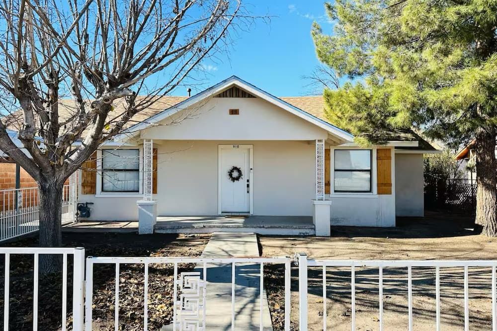Clean, Cute, and Comfortable - Safford - Gebäude