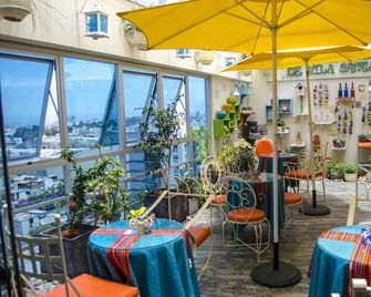 Hotel Vila Santa - Lima - Balcony