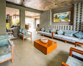 Bohemian Nest - Negombo - Obývací pokoj