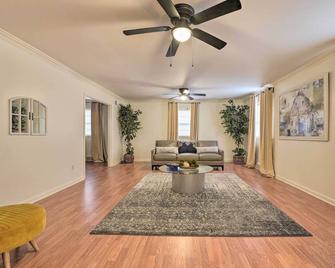 Memphis Vacation Rental - half Mi to Graceland - 孟菲斯（田納西州） - 客廳