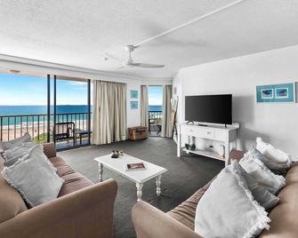 The Rocks Resort Unit 5D - Currumbin - Living room
