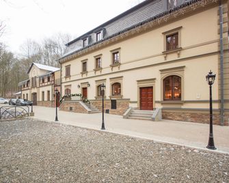 Hotel Malé Versailles - Carlsbad - Building